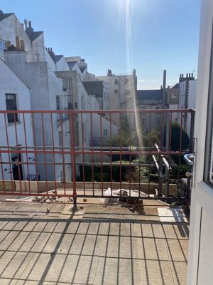 Photo 25- click for photo gallery